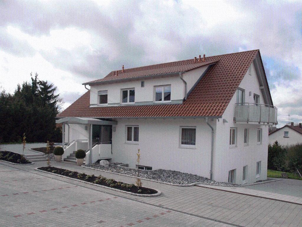 Hotel Gasthof Schuetzen Gbr Laupheim Exterior foto